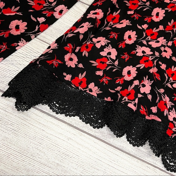 EXPRESS Lace Yoke Cold Shoulder Blouse - Picture 8 of 16